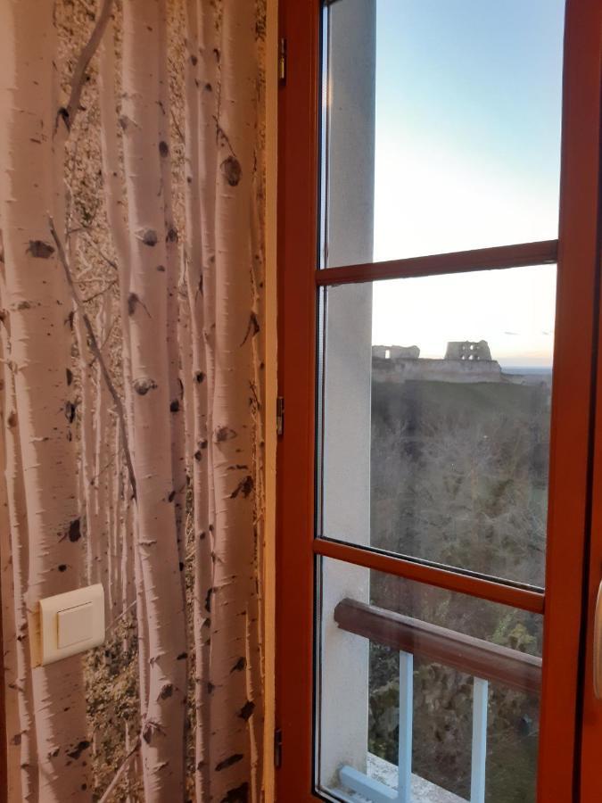 Chambres D'Hotes Sur La Courtine De Coucy Ngoại thất bức ảnh